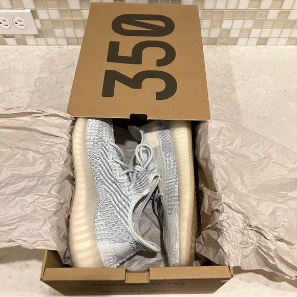 adidas Yeezy Boost 350 V2 Reflective Cloud White Size: 11 Original Box - Picture 3 of 15